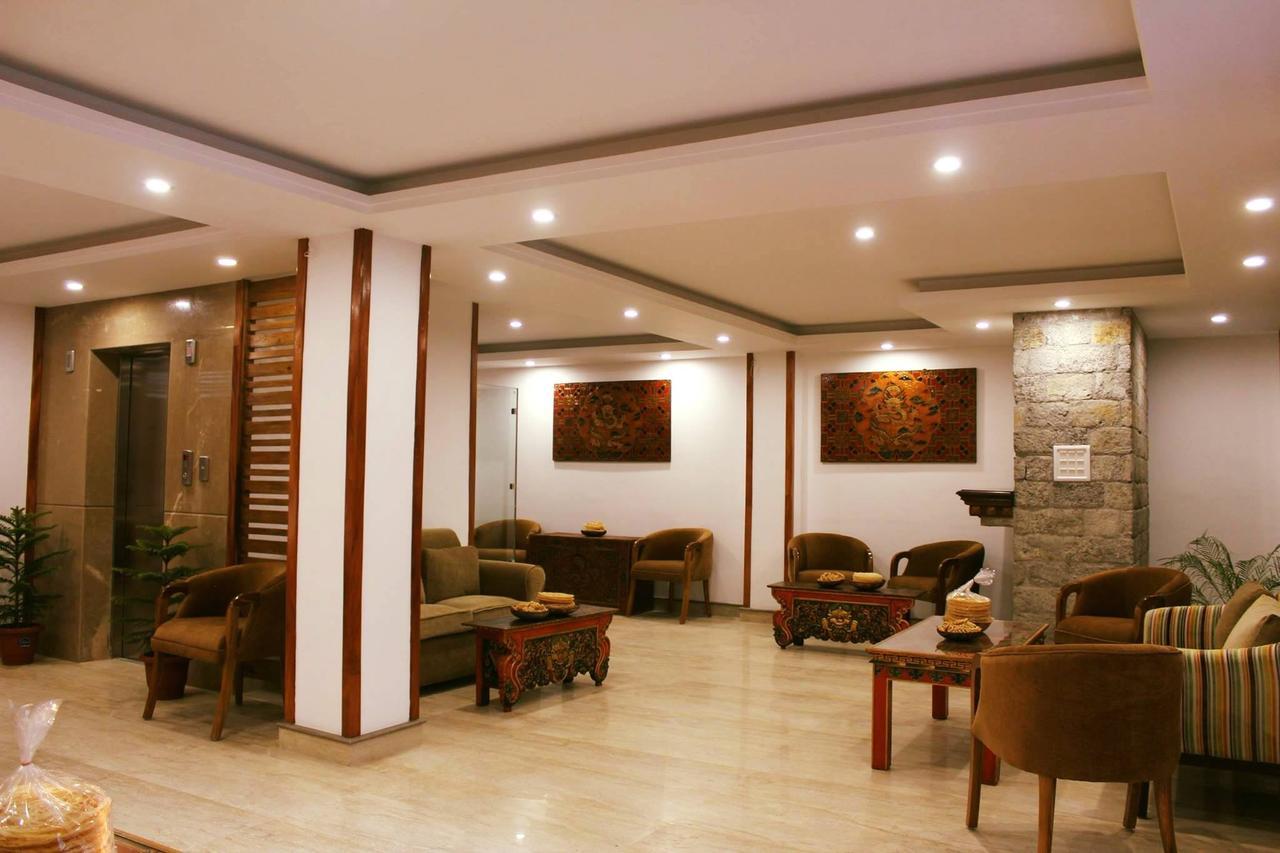 The Denzong Shangrila Gangtok Exterior foto