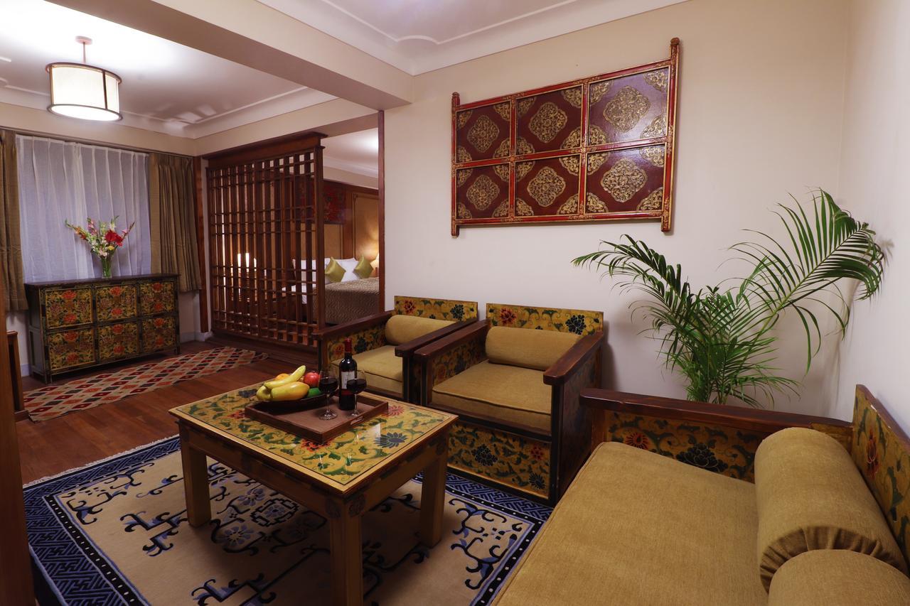 The Denzong Shangrila Gangtok Exterior foto